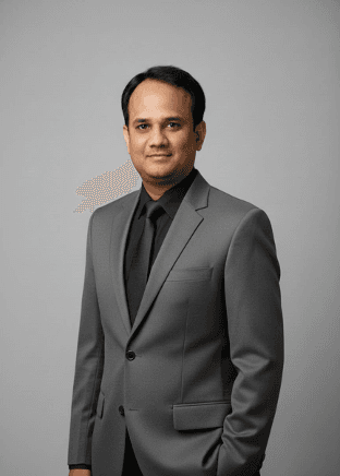 Portrait of Vikas Contractor